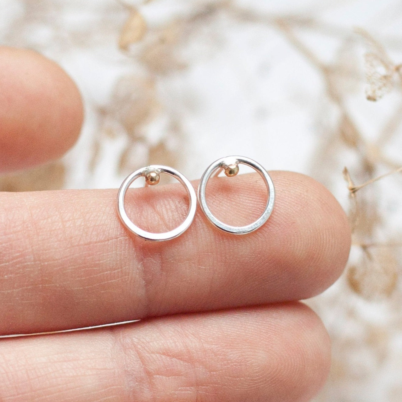 Discrete earrings in silver and 18k yellow gold  (ready-to-ship)