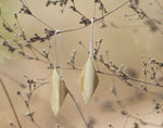 Cargar imagen en el visor de la galería, Dangling earrings in brass and silver, with rhombus in volume    (made to order)
