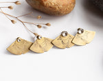 Lade das Bild in den Galerie-Viewer, Aela earrings : Brass ear jackets with ethnic patterns (made to order)
