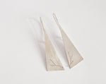 Afbeelding in Gallery-weergave laden, Long triangle earrings in silver with asymmetrical branch cut out    (made to order)
