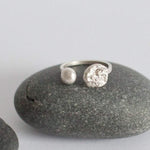 Charger l&#39;image dans la galerie, adjustable silver ring ~ moon &amp; pearl    (made to order)
