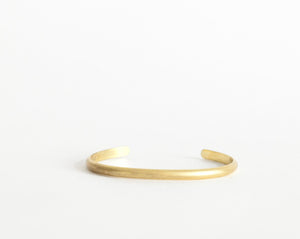 Simple adjustable bracelet in brass ~ D shaped   (Made to order)